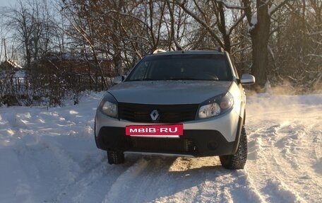 Renault Sandero I, 2014 год, 650 000 рублей, 2 фотография