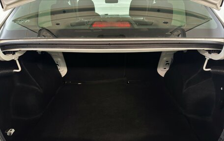 Renault Logan II, 2019 год, 990 000 рублей, 11 фотография