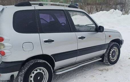 Chevrolet Niva I рестайлинг, 2005 год, 360 000 рублей, 2 фотография