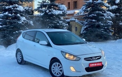 Hyundai Solaris II рестайлинг, 2011 год, 630 000 рублей, 1 фотография