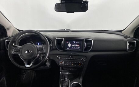 KIA Sportage IV рестайлинг, 2018 год, 2 120 000 рублей, 16 фотография