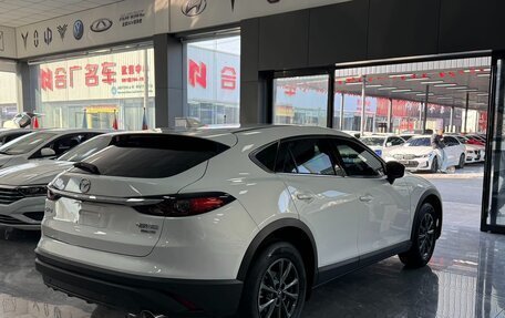 Mazda CX-4, 2022 год, 2 347 000 рублей, 4 фотография