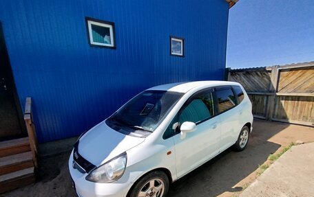 Honda Fit III, 2005 год, 520 000 рублей, 2 фотография