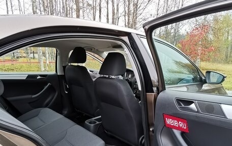 Volkswagen Jetta VI, 2012 год, 1 200 000 рублей, 2 фотография