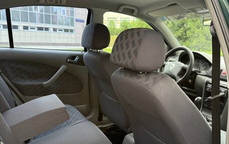 Skoda Octavia IV, 2000 год, 400 000 рублей, 8 фотография