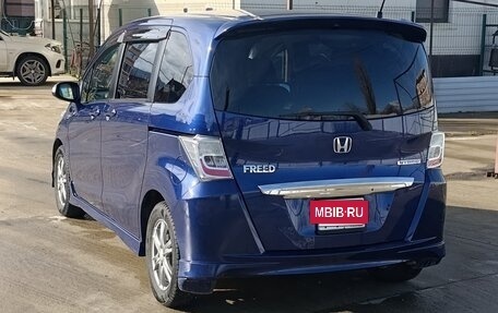 Honda Freed I, 2012 год, 990 000 рублей, 7 фотография
