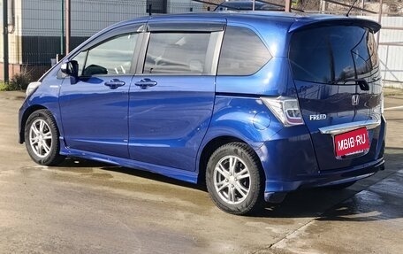 Honda Freed I, 2012 год, 990 000 рублей, 6 фотография