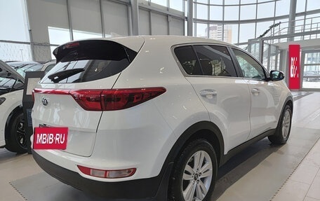 KIA Sportage IV рестайлинг, 2018 год, 2 256 000 рублей, 6 фотография
