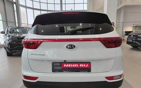 KIA Sportage IV рестайлинг, 2018 год, 2 256 000 рублей, 7 фотография