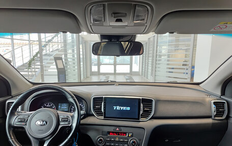 KIA Sportage IV рестайлинг, 2018 год, 2 256 000 рублей, 17 фотография