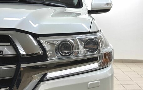 Toyota Land Cruiser 200, 2018 год, 6 400 000 рублей, 8 фотография