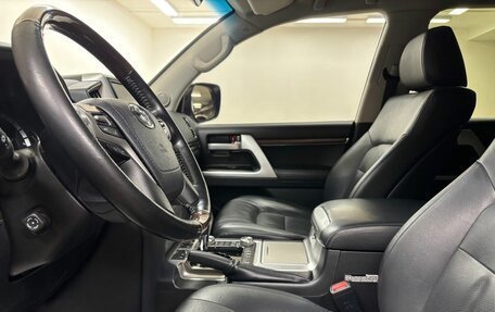 Toyota Land Cruiser 200, 2018 год, 6 400 000 рублей, 11 фотография