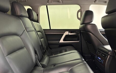 Toyota Land Cruiser 200, 2018 год, 6 400 000 рублей, 13 фотография