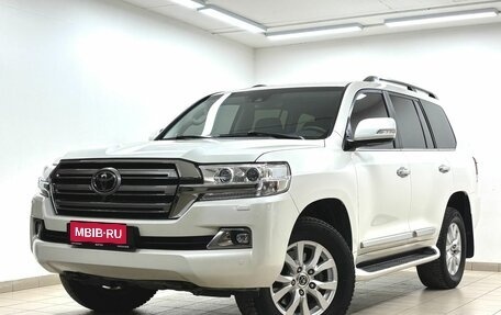 Toyota Land Cruiser 200, 2018 год, 6 400 000 рублей, 7 фотография