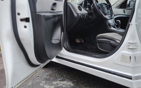 Chevrolet Cruze II, 2011 год, 630 000 рублей, 8 фотография