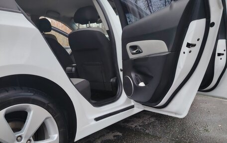 Chevrolet Cruze II, 2011 год, 630 000 рублей, 10 фотография