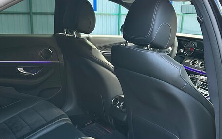 Mercedes-Benz E-Класс, 2017 год, 3 100 000 рублей, 13 фотография