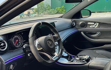 Mercedes-Benz E-Класс, 2017 год, 3 100 000 рублей, 12 фотография