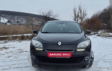 Renault Megane III, 2012 год, 850 000 рублей, 2 фотография