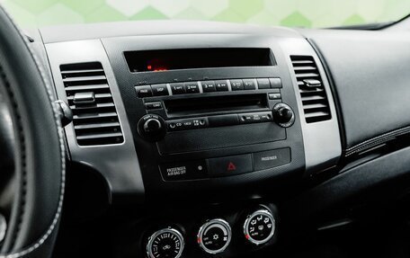 Mitsubishi Outlander III рестайлинг 3, 2010 год, 1 050 000 рублей, 18 фотография