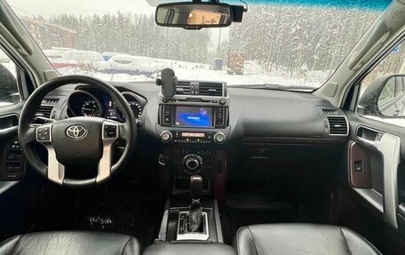 Toyota Land Cruiser Prado 150 рестайлинг 2, 2016 год, 3 700 000 рублей, 9 фотография