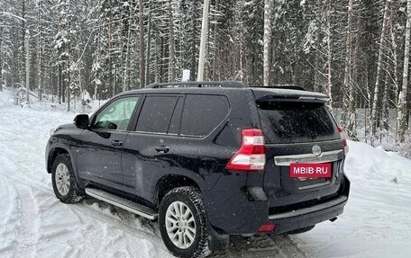 Toyota Land Cruiser Prado 150 рестайлинг 2, 2016 год, 3 700 000 рублей, 4 фотография