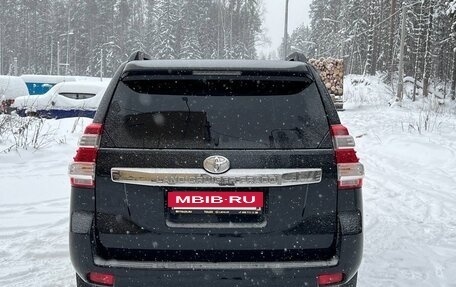 Toyota Land Cruiser Prado 150 рестайлинг 2, 2016 год, 3 700 000 рублей, 5 фотография