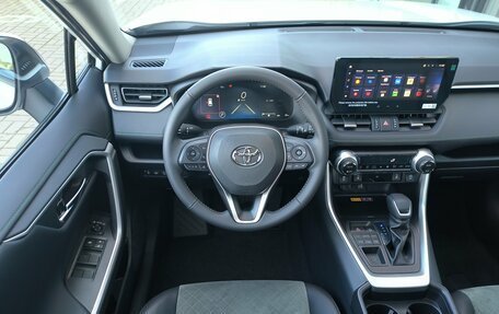 Toyota RAV4, 2025 год, 4 320 000 рублей, 17 фотография