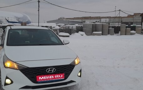 Hyundai Solaris II рестайлинг, 2020 год, 1 100 000 рублей, 1 фотография