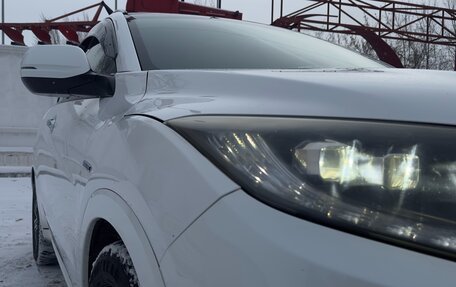 Honda Vezel, 2014 год, 1 550 000 рублей, 8 фотография