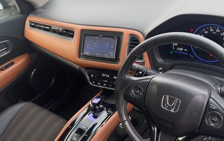 Honda Vezel, 2014 год, 1 550 000 рублей, 13 фотография