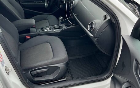 Audi A3, 2018 год, 1 420 000 рублей, 15 фотография