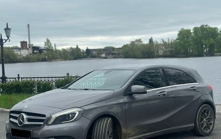 Mercedes-Benz A-Класс, 2014 год, 1 620 000 рублей, 6 фотография