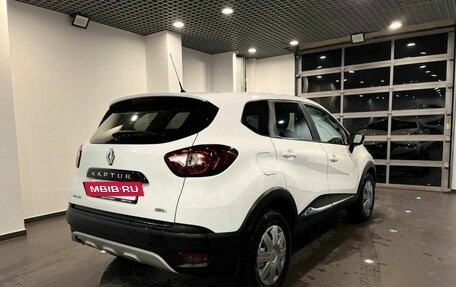 Renault Kaptur I рестайлинг, 2017 год, 1 365 000 рублей, 3 фотография