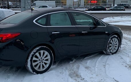 Opel Astra J, 2013 год, 700 000 рублей, 6 фотография