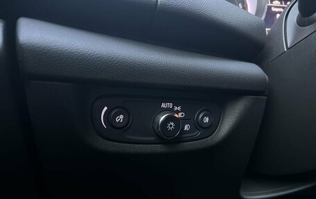 Opel Insignia II рестайлинг, 2019 год, 1 990 000 рублей, 14 фотография