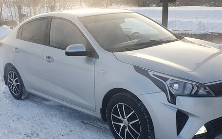KIA Rio IV, 2020 год, 1 500 000 рублей, 2 фотография