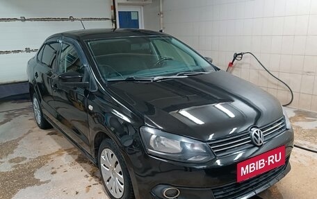 Volkswagen Polo VI (EU Market), 2013 год, 590 000 рублей, 1 фотография