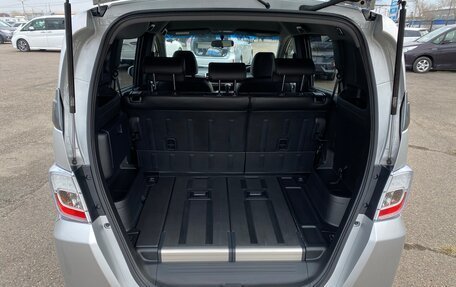 Honda Freed I, 2012 год, 950 000 рублей, 14 фотография