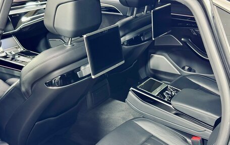 Audi A8, 2019 год, 5 780 000 рублей, 10 фотография