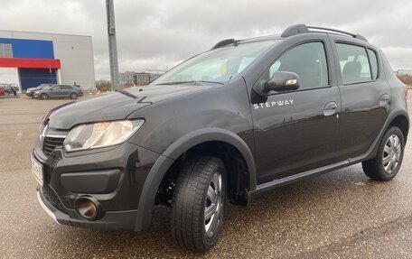 Renault Sandero II рестайлинг, 2016 год, 850 000 рублей, 2 фотография
