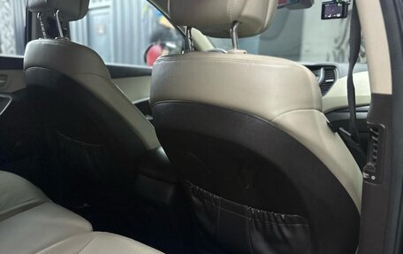 Hyundai Santa Fe III рестайлинг, 2017 год, 2 700 000 рублей, 14 фотография