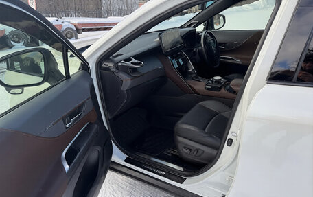 Toyota Harrier, 2021 год, 3 900 000 рублей, 10 фотография