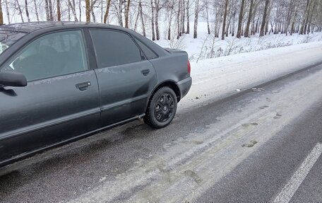 Audi A4, 1995 год, 215 000 рублей, 7 фотография