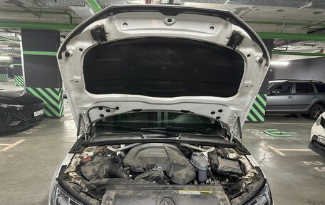 Audi A4, 2019 год, 2 950 000 рублей, 7 фотография