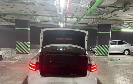 Audi A4, 2019 год, 2 950 000 рублей, 6 фотография