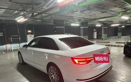 Audi A4, 2019 год, 2 950 000 рублей, 3 фотография