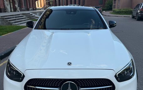 Mercedes-Benz E-Класс, 2021 год, 3 870 000 рублей, 2 фотография