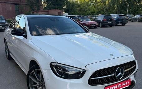 Mercedes-Benz E-Класс, 2021 год, 3 870 000 рублей, 6 фотография