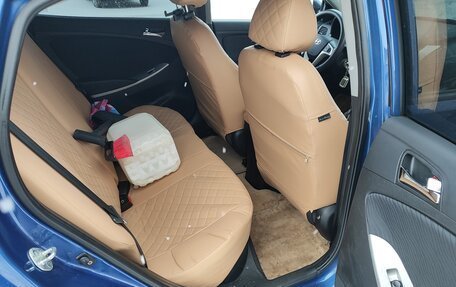 Hyundai Solaris II рестайлинг, 2012 год, 990 000 рублей, 9 фотография